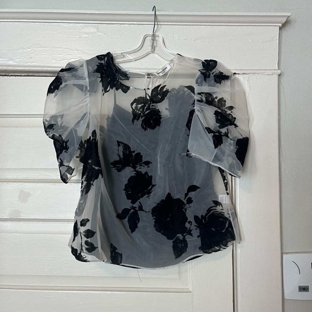Amanda Uprichard Size Large